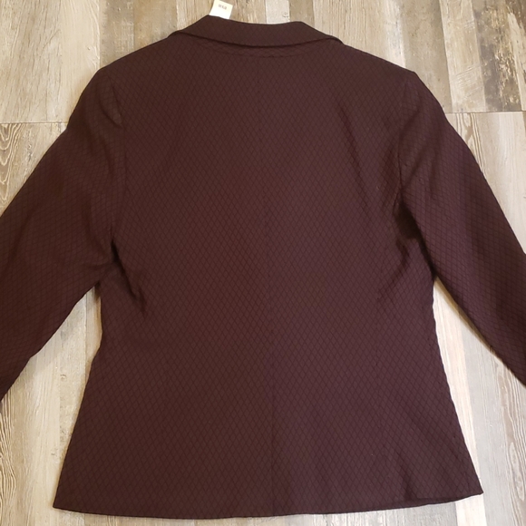 New York and Company - Picture 8 of 11